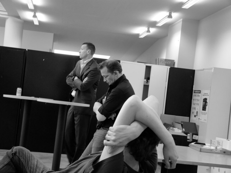 Algemeen hoofdredacteur Klaus Van Isacker, hoofdredacteur Bart Van Doorne en adjunct-hoofdredacteur Peter Mijlemans beseffen dat er werk aan de winkel is willen ze het vertrouwen op de redactievloer herstellen.