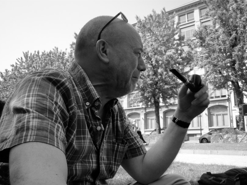 Georges Timmerman, voormalig onderzoeksjournalist bij De Morgen, twijfelt tussen lachen en huilen als hij gemeende woorden van lof hoort over zijn kunnen.