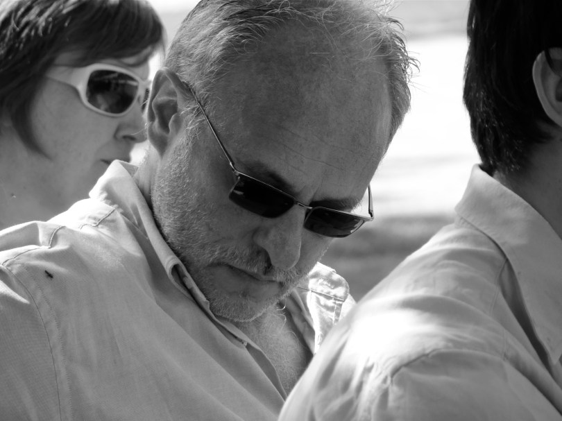 De man voor wie de protestactie initieel op poten gezet werd: columnist Bernard Dewulf. Zijn ontslag jaagt heuse schokgolven door de lezerslegioenen.