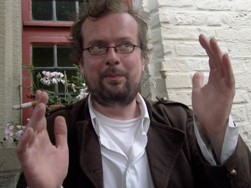 Hendrik Braet beeldt uit wat z'n lange tocht langs vele vergeten volkscafés hem persoonlijk opgeleverd heeft.