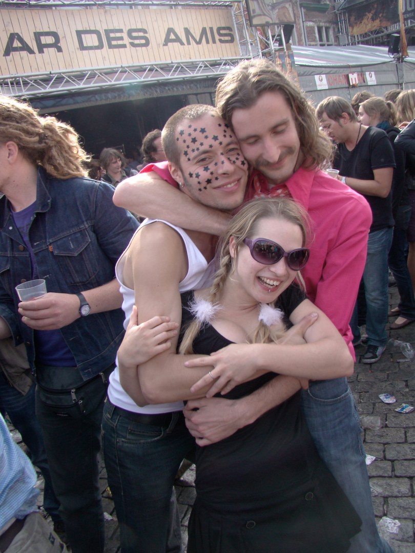 Parcifal, Nicolas en Nele zijn met hun legendarisch Botramkot de sterren van de Vlasmarkt.