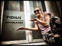 Vlasmarktgangers die een advocaat nodig hebben, weten waar naartoe.