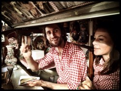 Nicolas van het Botramkot belegt met evenveel enthousiasme als op de eerste dag boterhammen. Dit is zijn geluk en zijn leven.